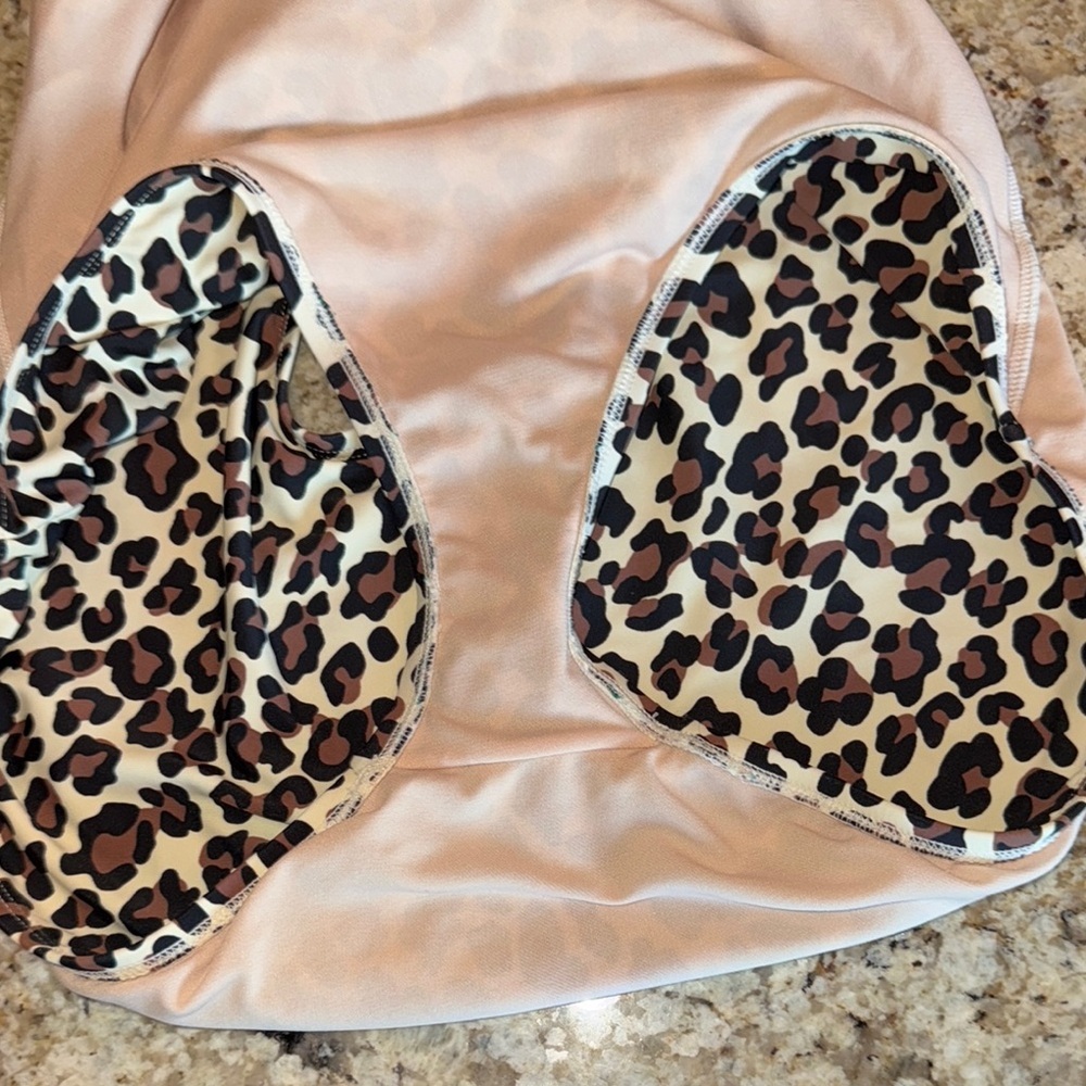Kona Sol •  Leopard Print One Piece Swimsuit • Size Large - Picture 8 of 8